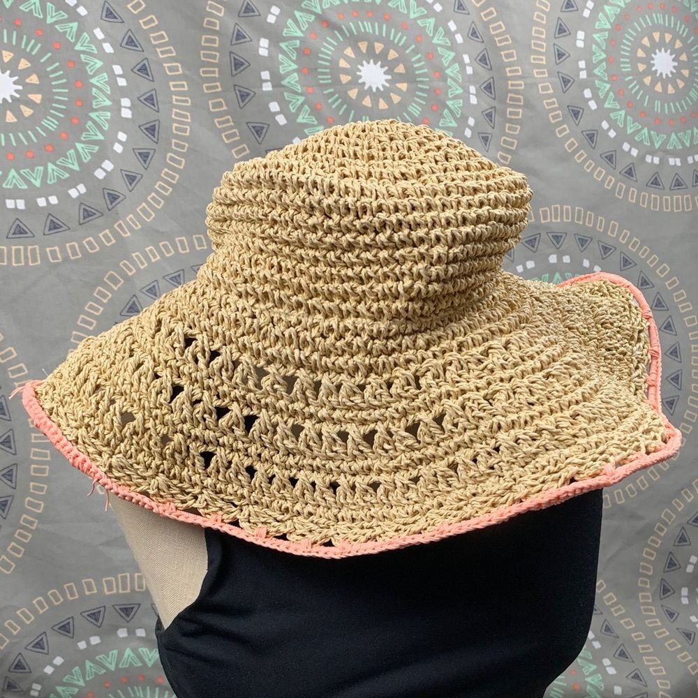 Aerie Tan and Pink Woven Sun Hat